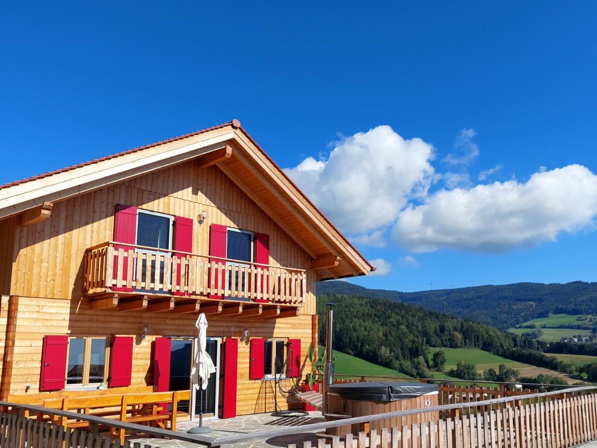 Bergchalet Am Waldrand - Pool, Sauna & Kamin Pöllauberg Buitenkant foto